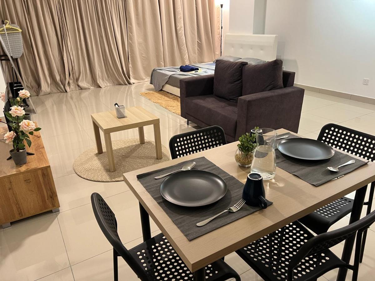 Studio Units At Pacific Tower Near Jaya One By Comfyasia Petaling Jaya Buitenkant foto