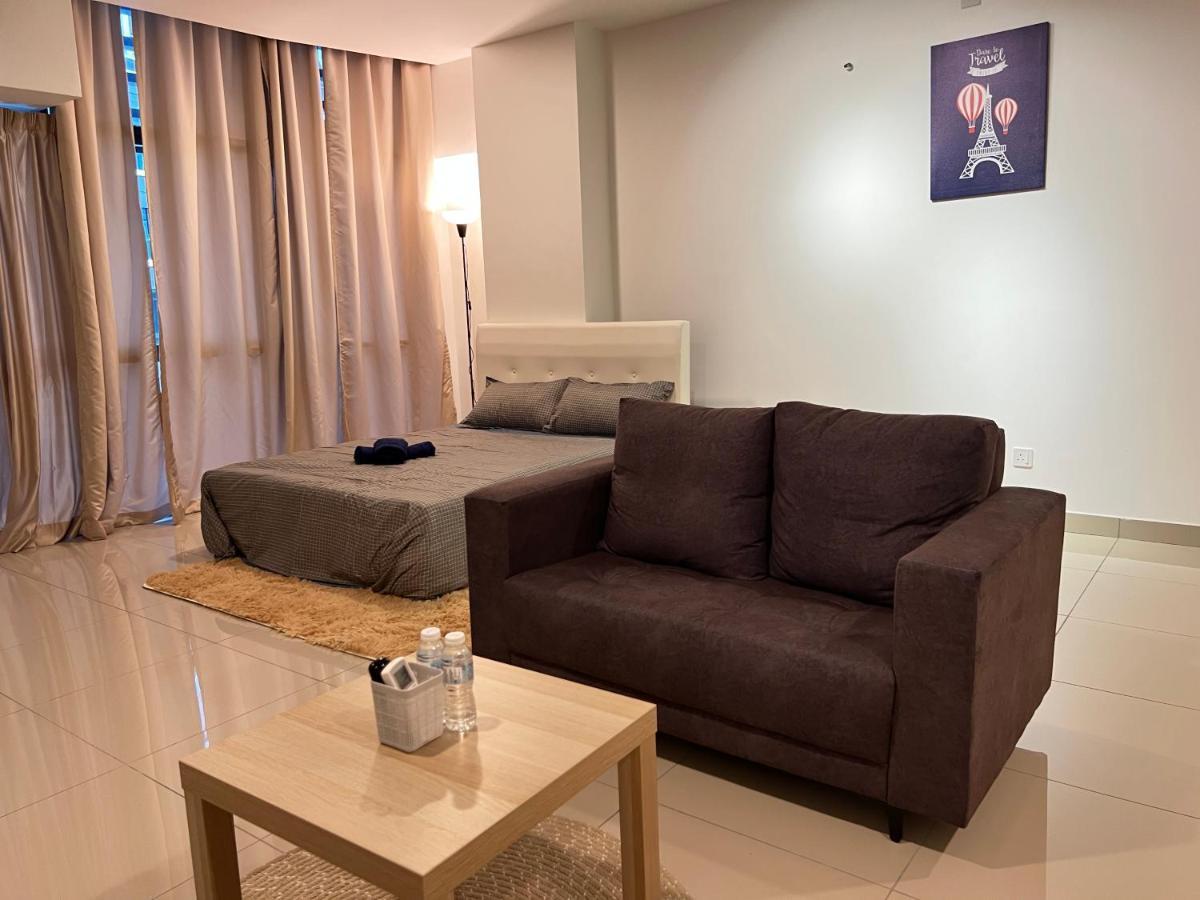Studio Units At Pacific Tower Near Jaya One By Comfyasia Petaling Jaya Buitenkant foto